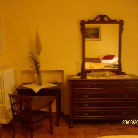 B&B San Nicola Serramazzoni Εξωτερικό φωτογραφία