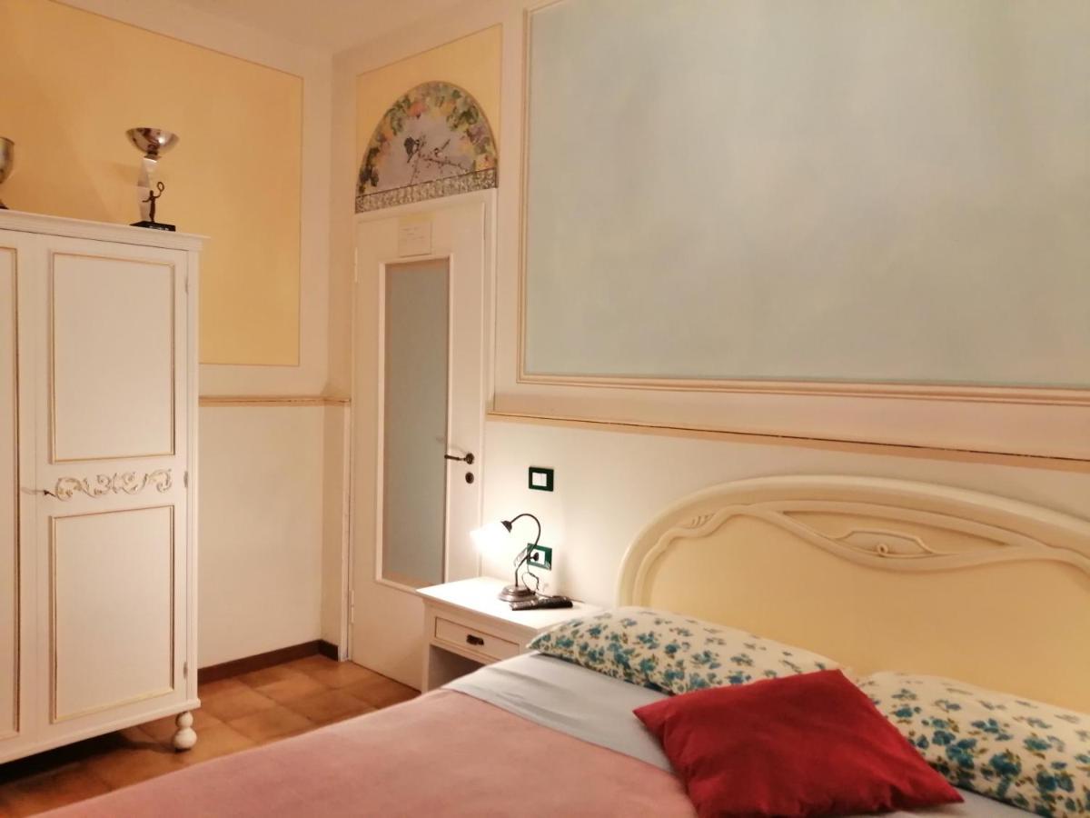 B&B San Nicola Serramazzoni Εξωτερικό φωτογραφία