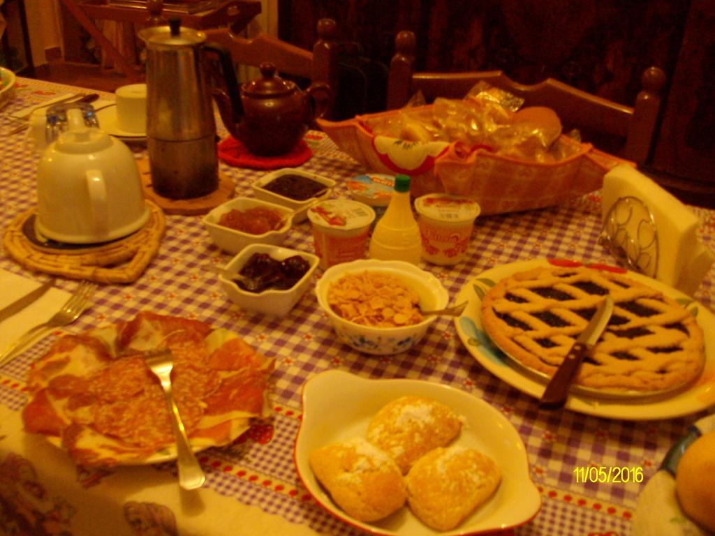 B&B San Nicola Serramazzoni Εξωτερικό φωτογραφία