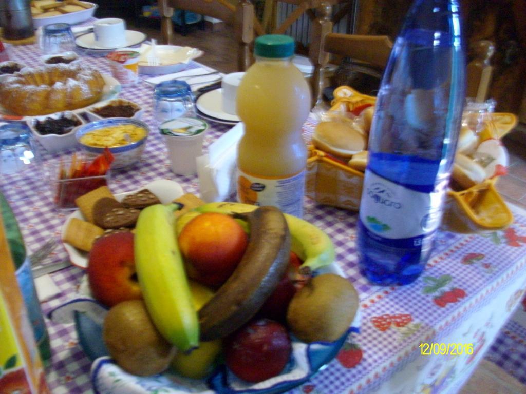 B&B San Nicola Serramazzoni Εξωτερικό φωτογραφία