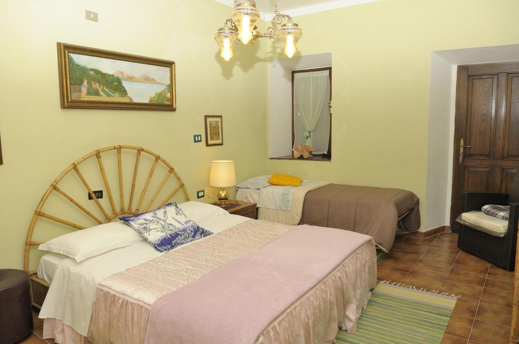 B&B San Nicola Serramazzoni Εξωτερικό φωτογραφία